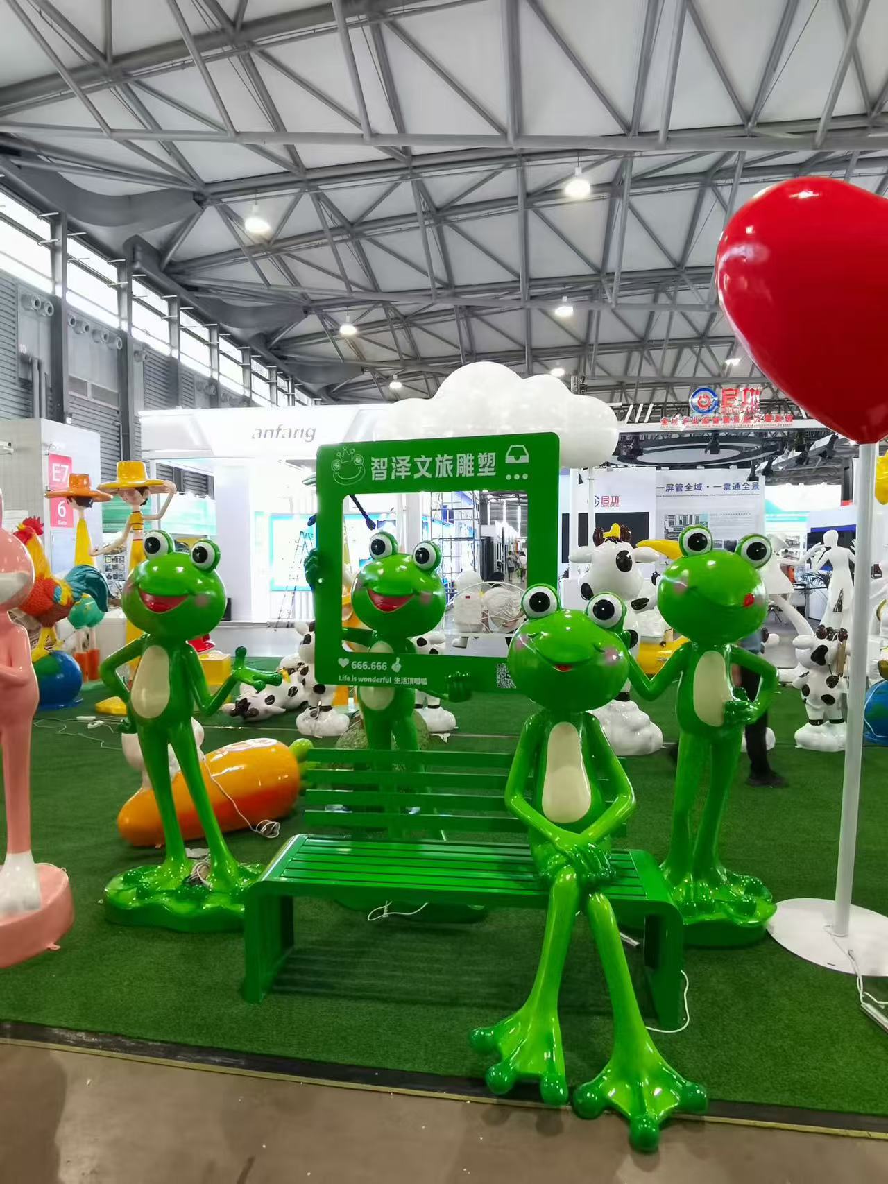 Frog Character Photo Point with Frame